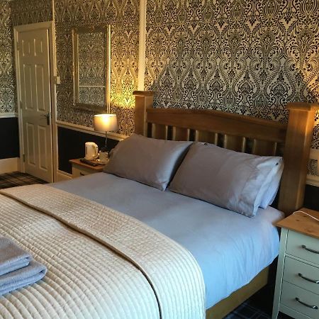 The White Hart Pub And Rooms Cranleigh Buitenkant foto