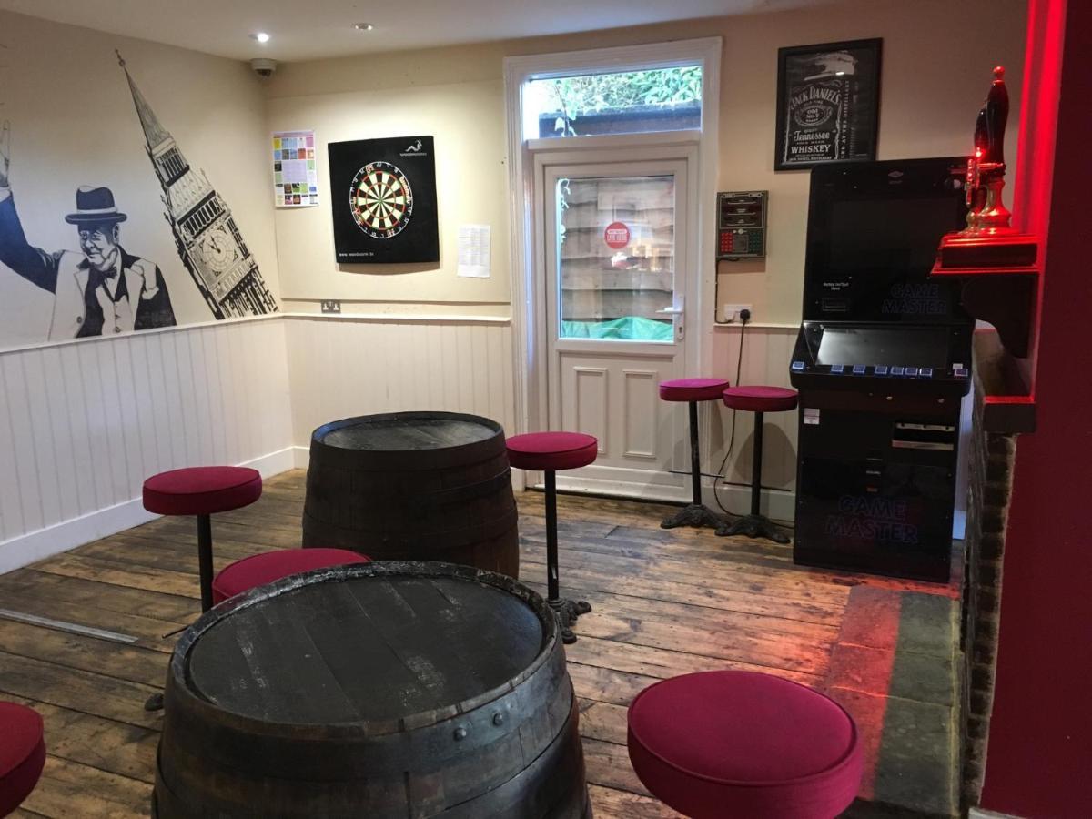 The White Hart Pub And Rooms Cranleigh Buitenkant foto
