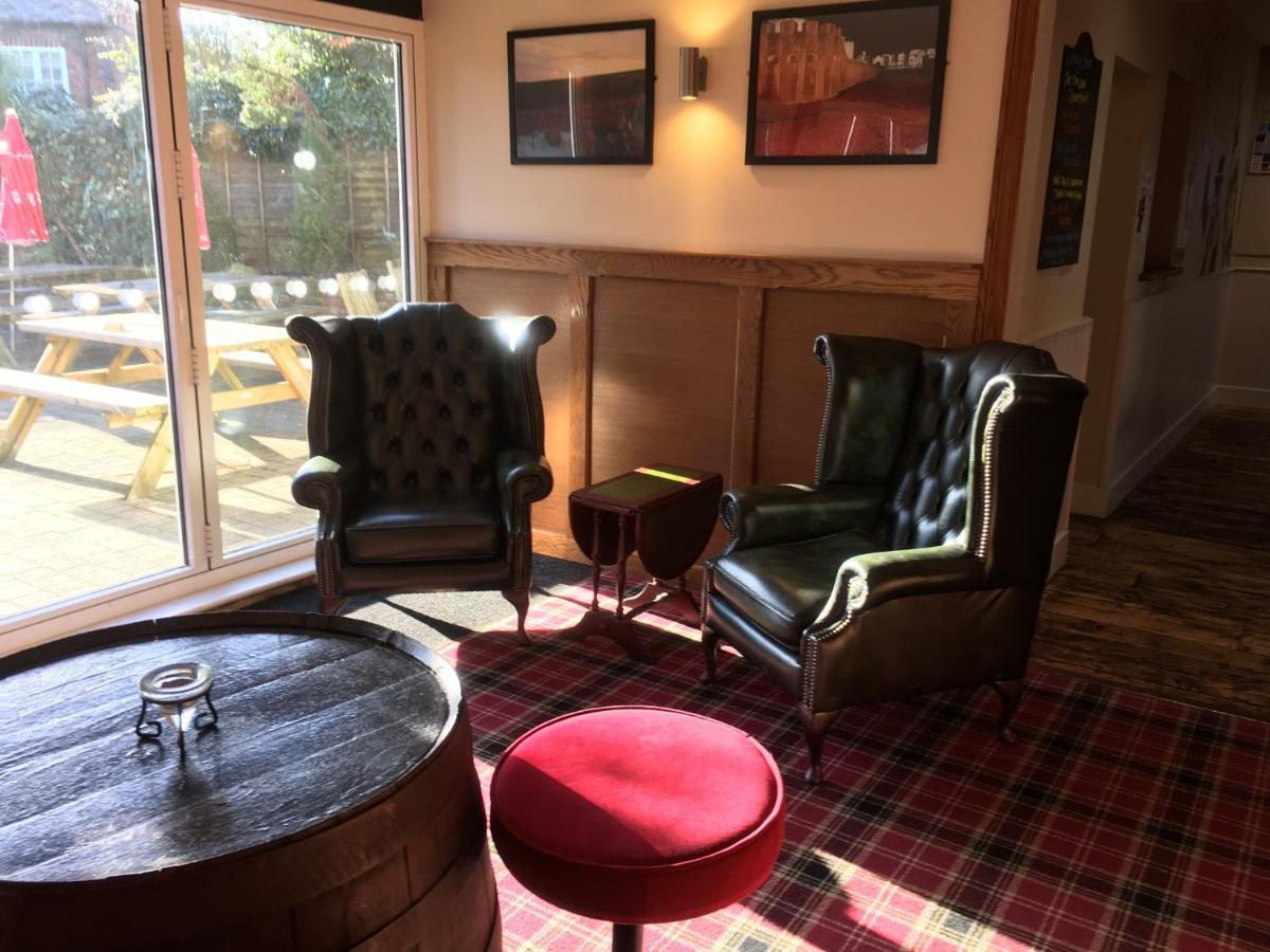 The White Hart Pub And Rooms Cranleigh Buitenkant foto